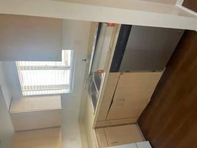 Main picture of 451 W 16th Ave