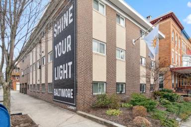 Main picture of 2637 Saint Paul St