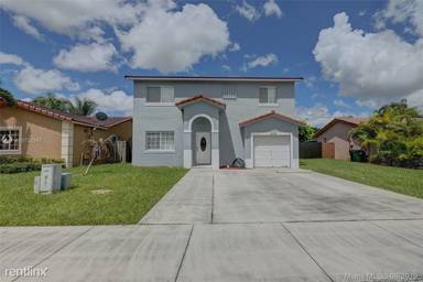 Main picture of 18208 SW 154th Ct