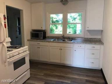 Main picture of 403 N Roosevelt St