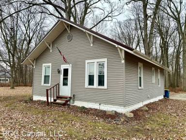 Main picture of 528 W Spring St