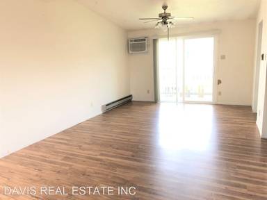 Main picture of 618 E Main St