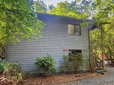 Main picture of 106 Pleasant Dr