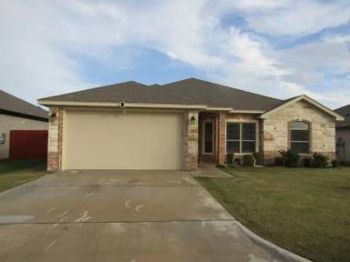 Main picture of 721 Holstein Dr