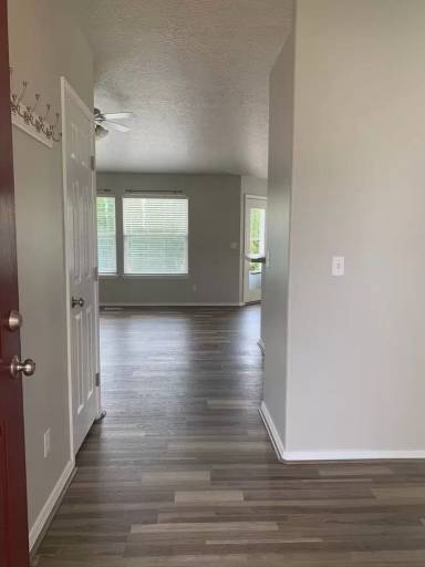Main picture of 3632 S Raintree Dr