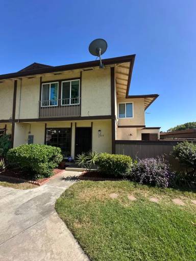 Main picture of 230 Regency Ct