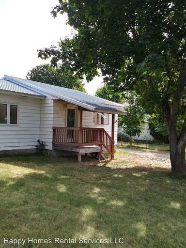 Main picture of 9498 N Maple St