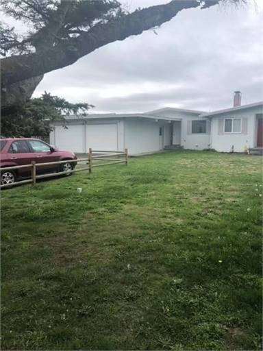 Main picture of 1909 West Beach Rd