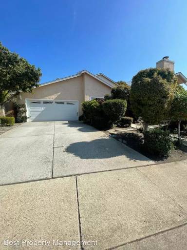Main picture of 930 Jungfrau Ct