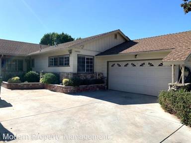 Main picture of 14942 Gilmore St