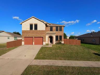 Main picture of 5308 Milky Way Ave