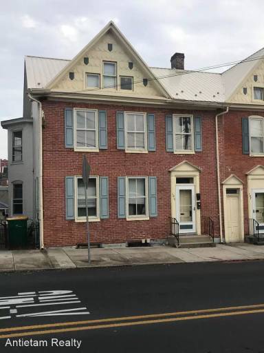 Main picture of 105 S Potomac St