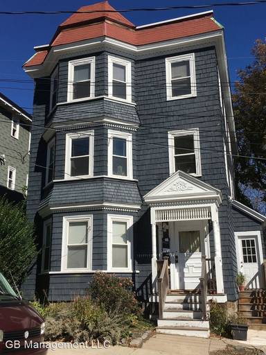 Main picture of 100 Wyman St