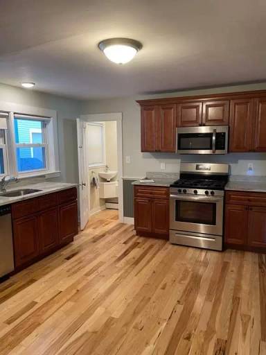 Main picture of 20 School St