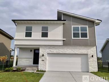 Main picture of 675 SE Drumlin Dr