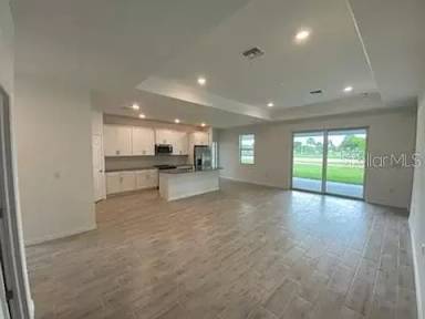Main picture of 369 Biltmore St