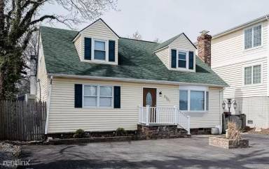 Main picture of 3701 Beach Drive Blvd