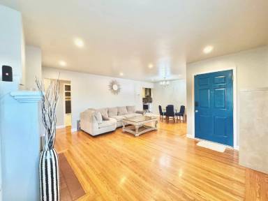 Main picture of 2536 W Avenue 130th