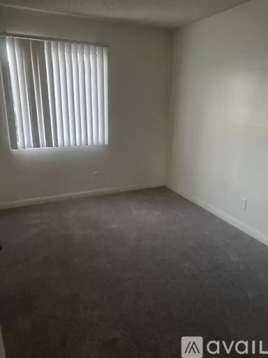Main picture of 1249 N June St