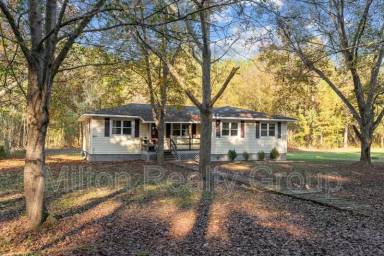 Main picture of 81 Brickyard Ln