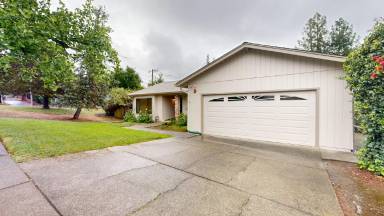 Main picture of 5302 Badger Rd