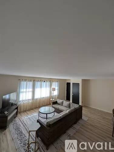 Main picture of 106 Unit C