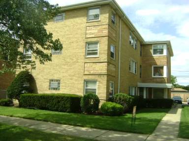 Main picture of 7616 W Higgins Rd