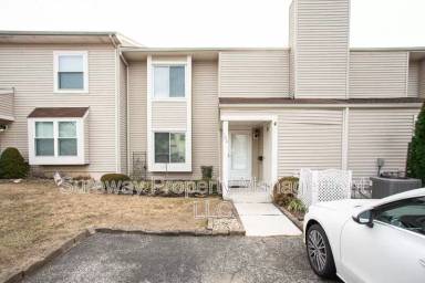 Main picture of 182 Cypress Ct