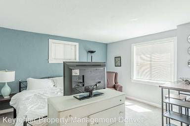 Main picture of 257 Perry St
