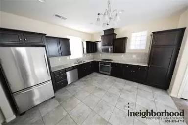 Main picture of 1559 N Rendezvous Way