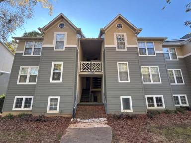 Main picture of 20105 Henderson Rd