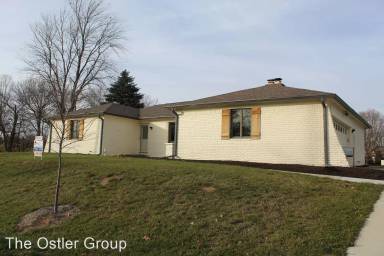 Main picture of 8150 E County Road 100 S