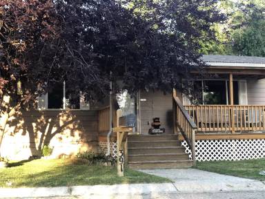 Main picture of 391 N Bozeman Ave