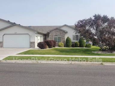 Main picture of 1217 Kingswood Cir