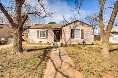 Main picture of 2506-2818 36th St