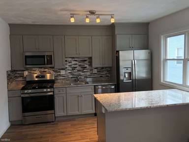 Main picture of 36 Derby St