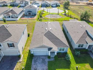 Main picture of 1043 Lakeshore Breeze Pl