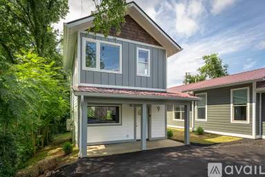Main picture of 9 City Cove Ln