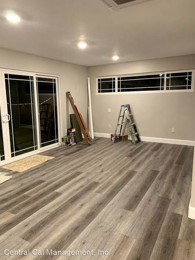 Main picture of 4205 Tacoma St