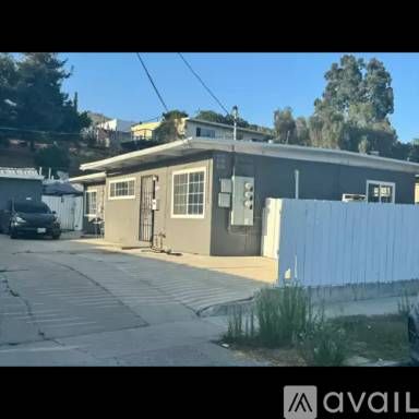 Main picture of 8138 Dodie St