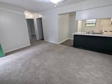 Main picture of 2350 Horne Ave
