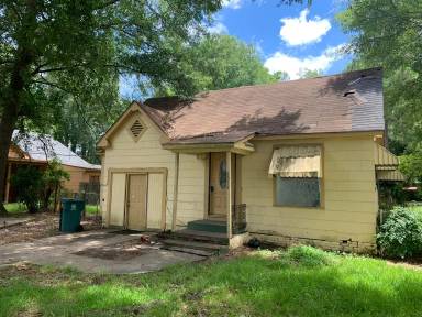 Main picture of 2311 Gordon Ave