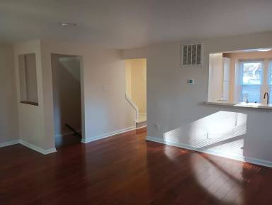 Main picture of 103 Ocala Ct
