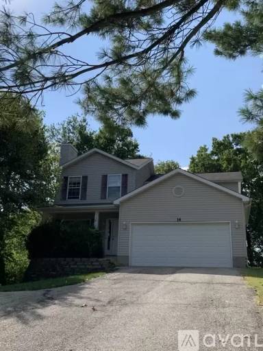 Main picture of 14 Francis Ave