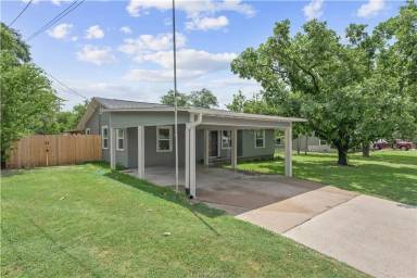 Main picture of 404 Emmett St