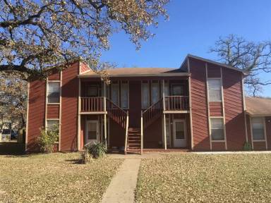 Main picture of 2411 Bandera Dr