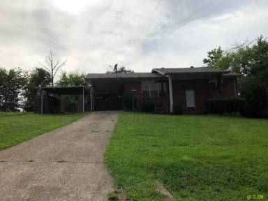Main picture of 2344 2nd St NE