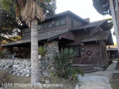 Main picture of 325 E Alvarado St