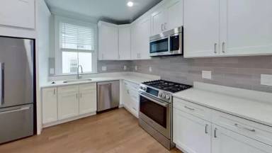 Main picture of 153 Foster St