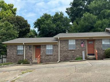 Main picture of 3602 Chaffin St